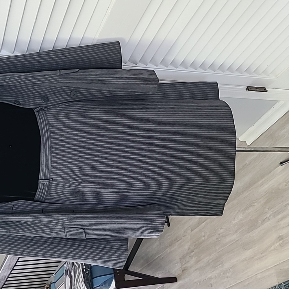 Women's 2pc Dress suit by R - Picture 4 of 9